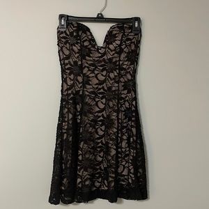 Strapless Black and Tan lace plunge dress. Charlotte Russe brand. Size small